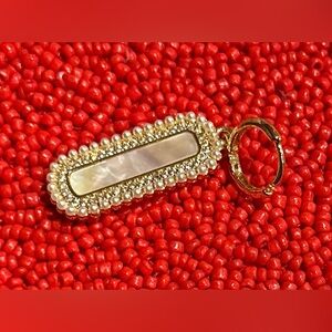 Elegant Gold and Pearl Bar Charm